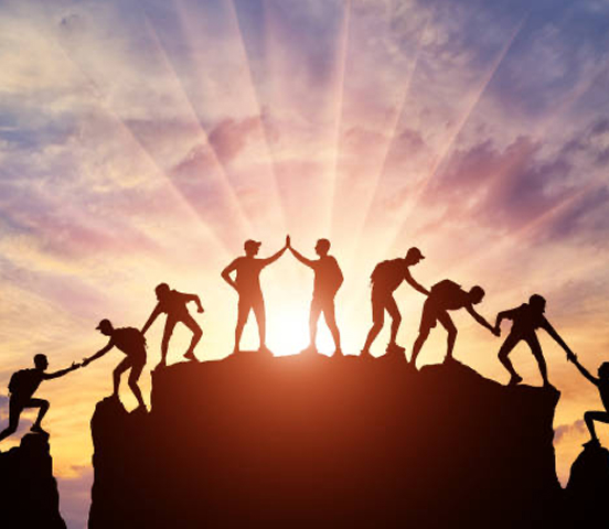 Ветерани підкорили гірський маршрут, встановивши новий рекорд витривалості